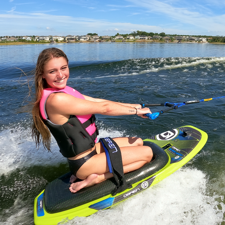 O'Brien Black Magic Kneeboard 2026 – Buckeye Surf