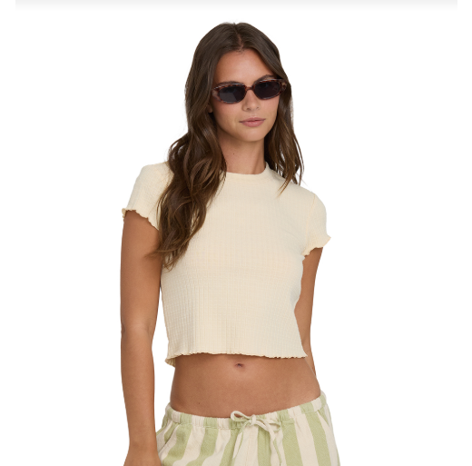 Shelly Tee